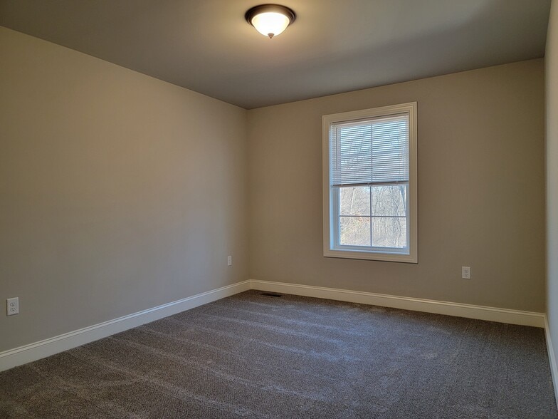 Building Photo - 227 Sage Blvd