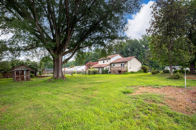 Building Photo - 2510 Bicors Dr