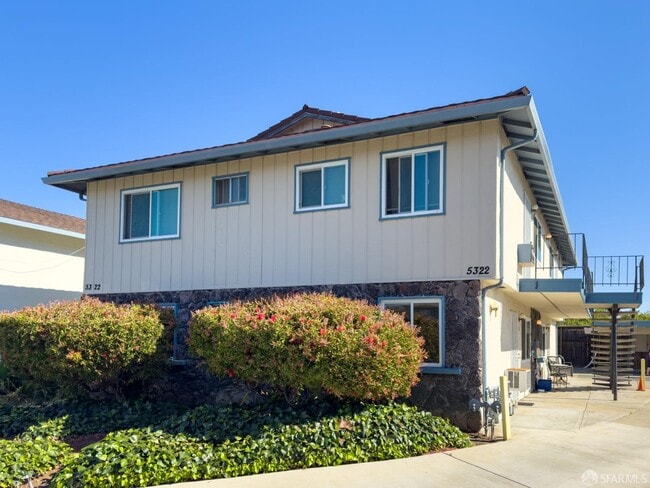 Building Photo - 5322 Balhan Ct