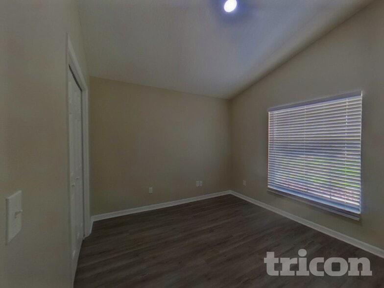 Building Photo - 10418 Reagans Run Dr