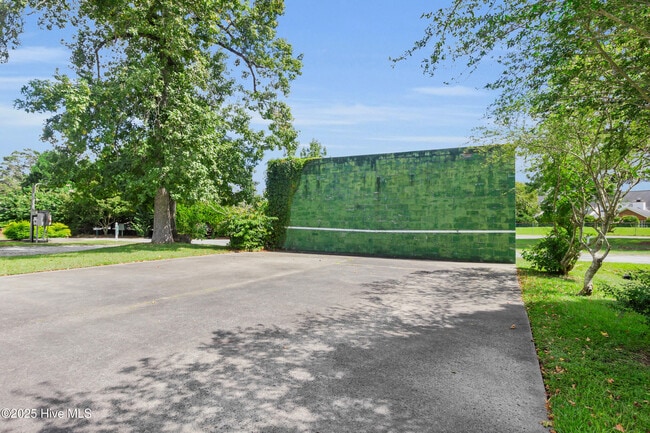 Building Photo - 125 Pirates Rd