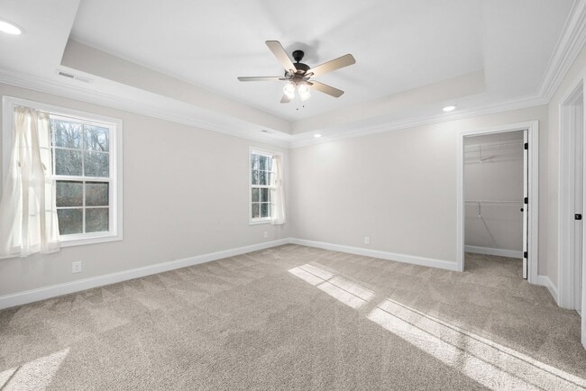 Building Photo - 3 Bedroom 2 1/2 Bath Dog Friendly Home For Rent!