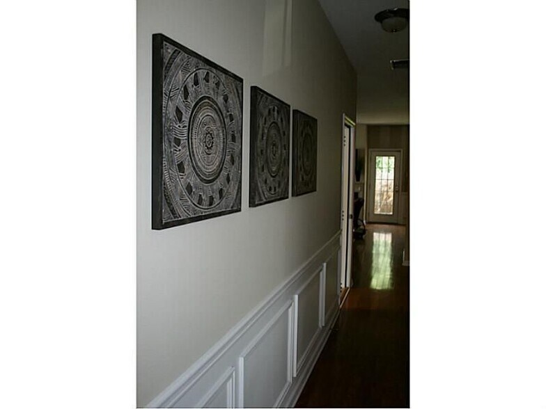 Building Photo - 4247 Youngstown Cir