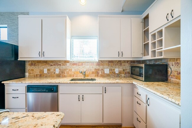 Building Photo - 3702 Omeara Dr