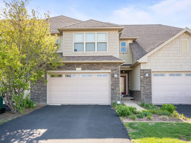 Primary Photo - 15749 W Crobally Way