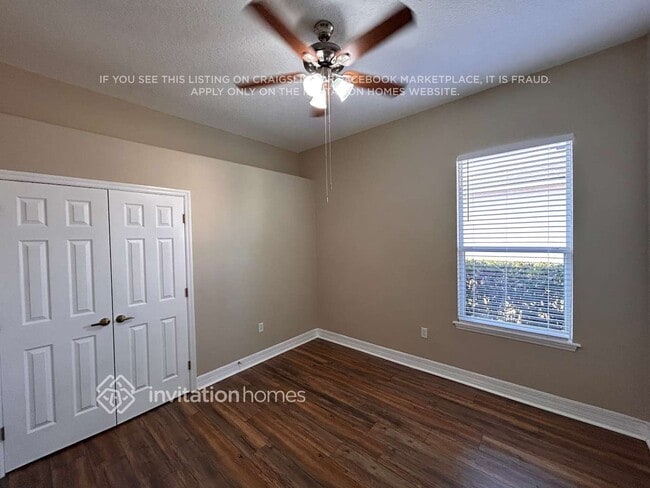 Building Photo - 6462 Hickory View Dr