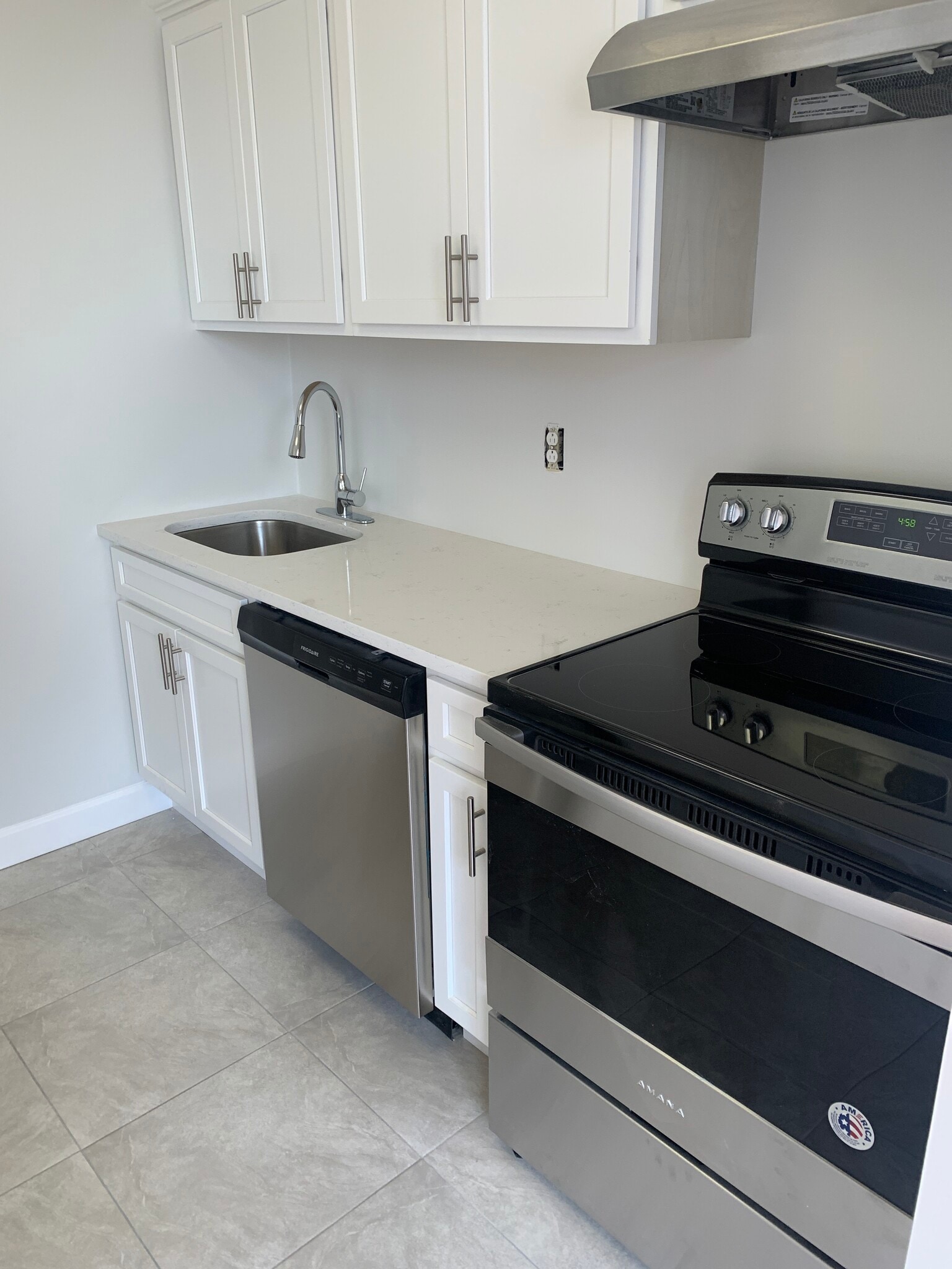 Building Photo - 111 Mulberry St