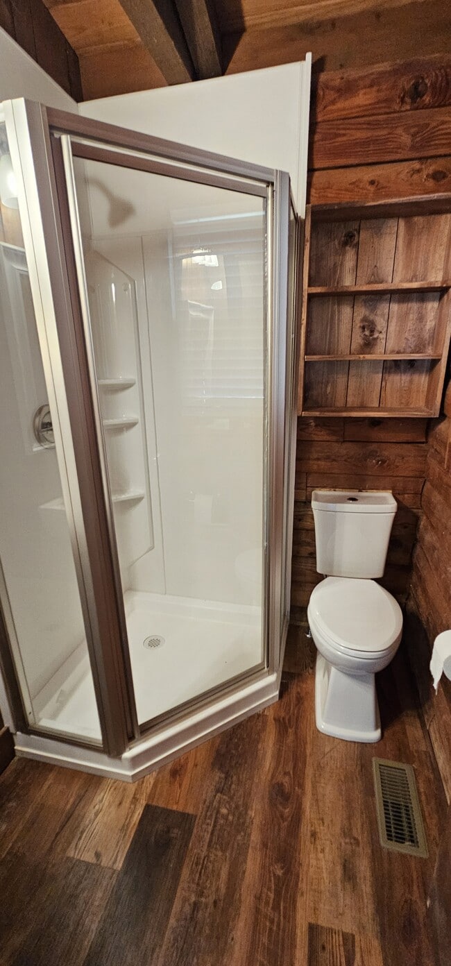 Building Photo - 7307 Rhodes Ln