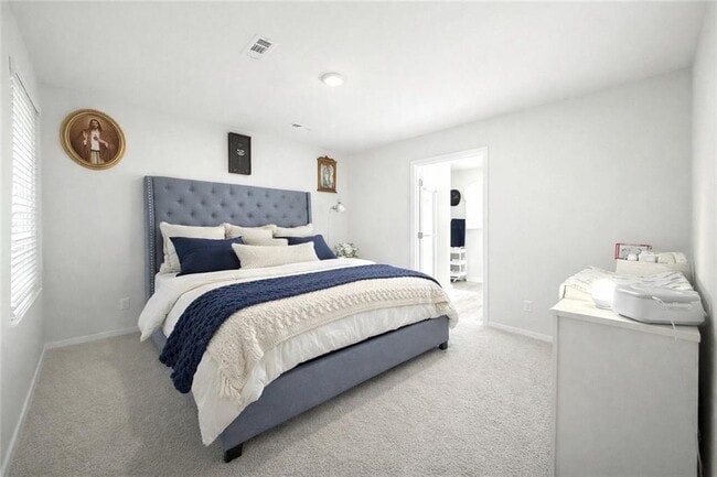 Building Photo - 208 W Laurel Ave