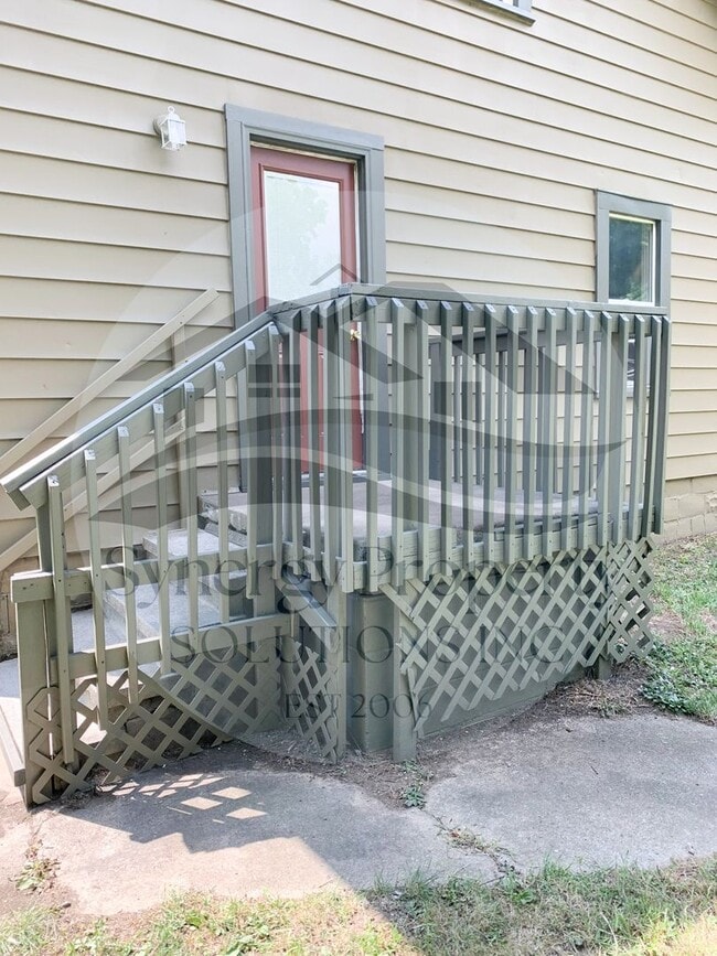 Building Photo - House for Rent
