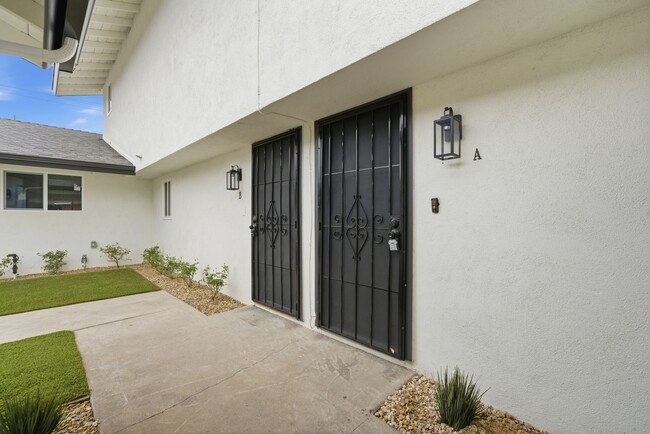 Building Photo - 1172 N Shattuck St