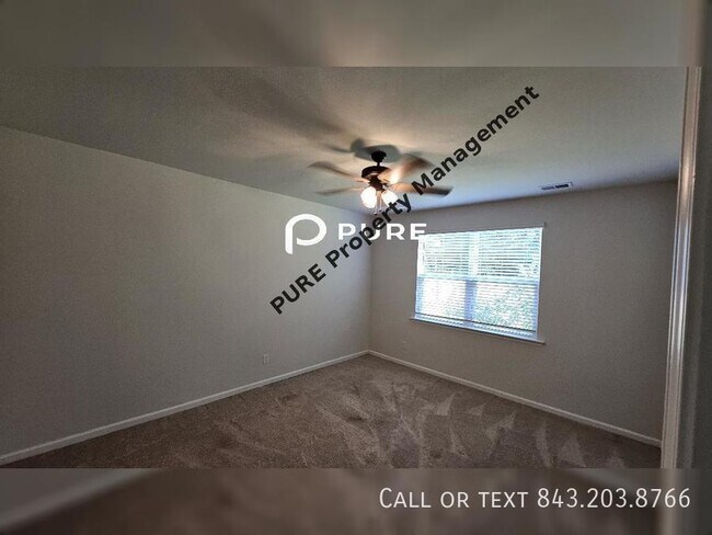 Building Photo - Downstairs Master - 5 BEDROOM HOME Berkele...