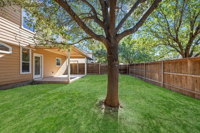 Building Photo - 10208 Laredo Dr