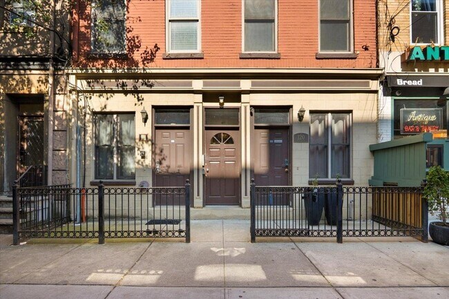 Building Photo - 120 Willow Ave