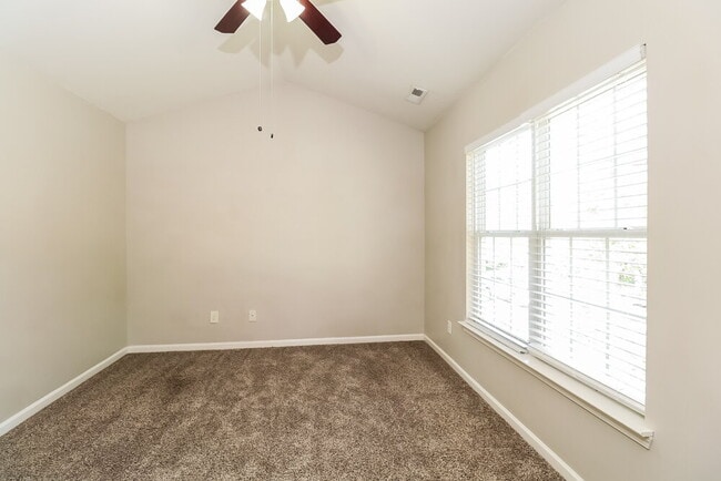 Building Photo - 9240 Ducati Ln