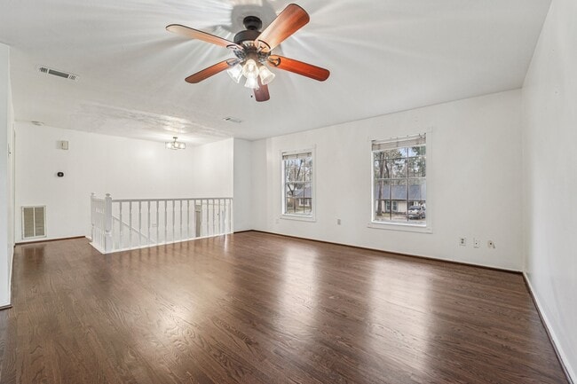 Building Photo - 3103 Glade Springs Dr