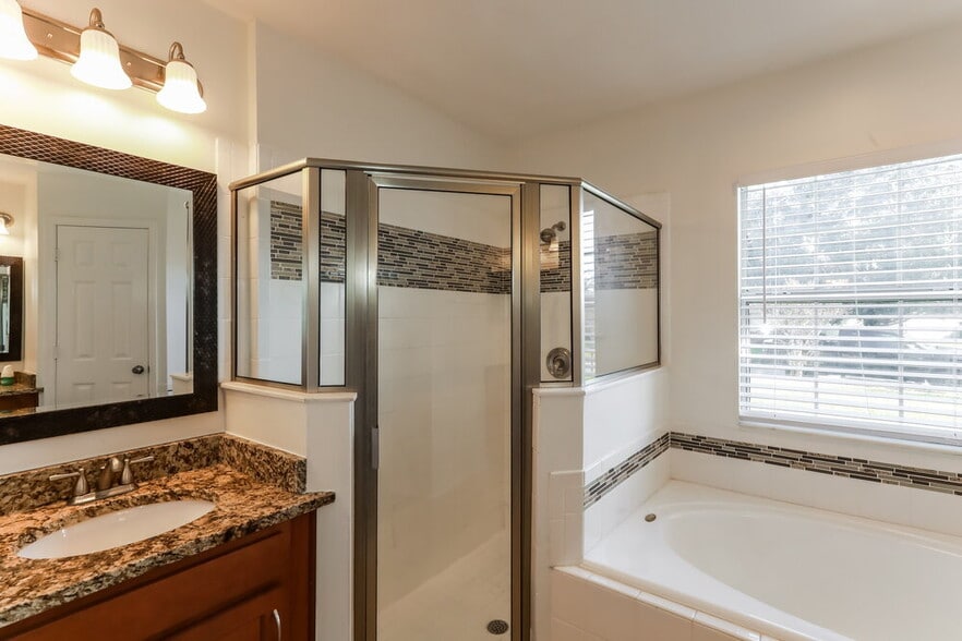 Building Photo - 3490 White Wing Rd