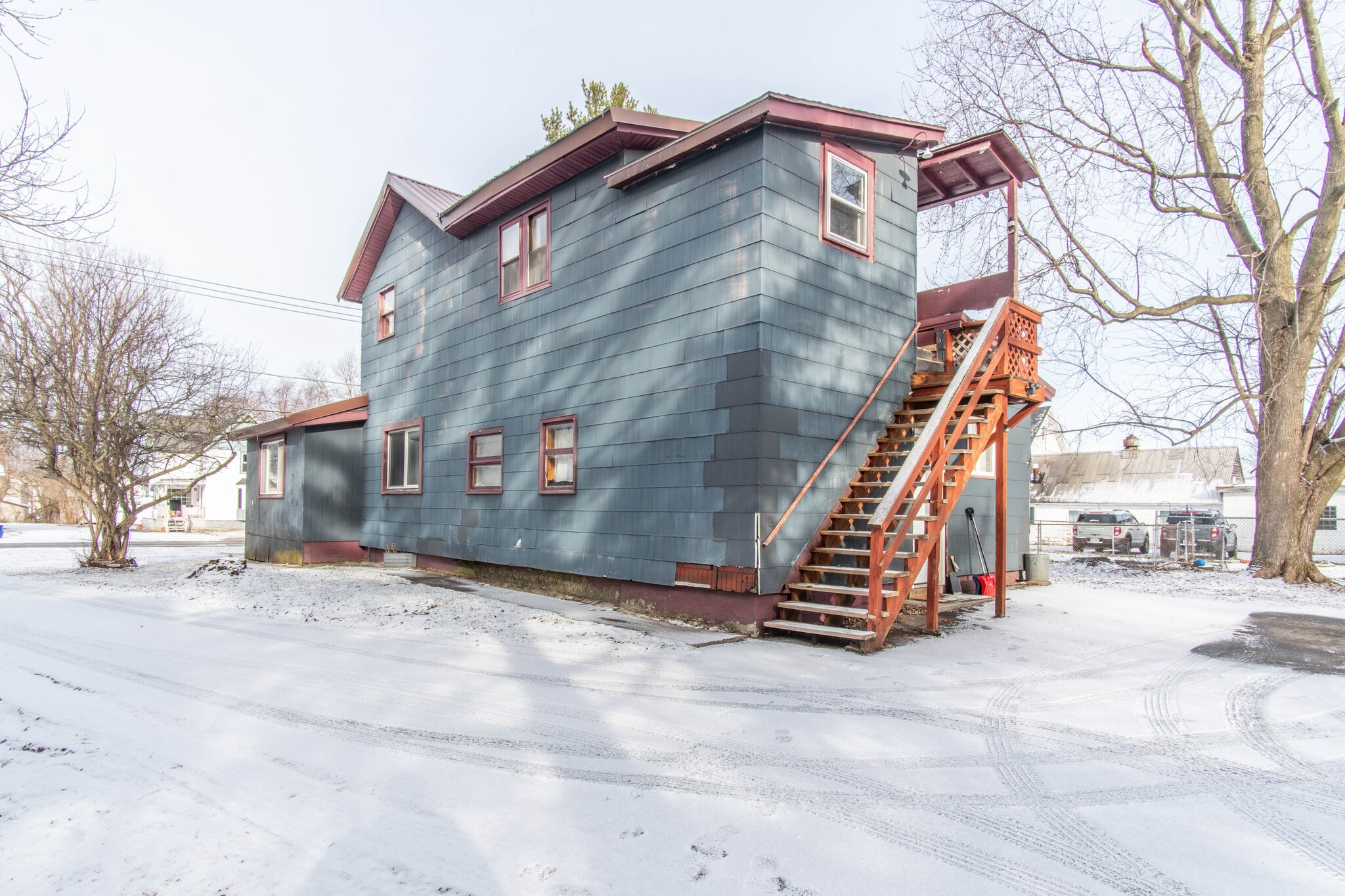 Building Photo - 820 Mill St