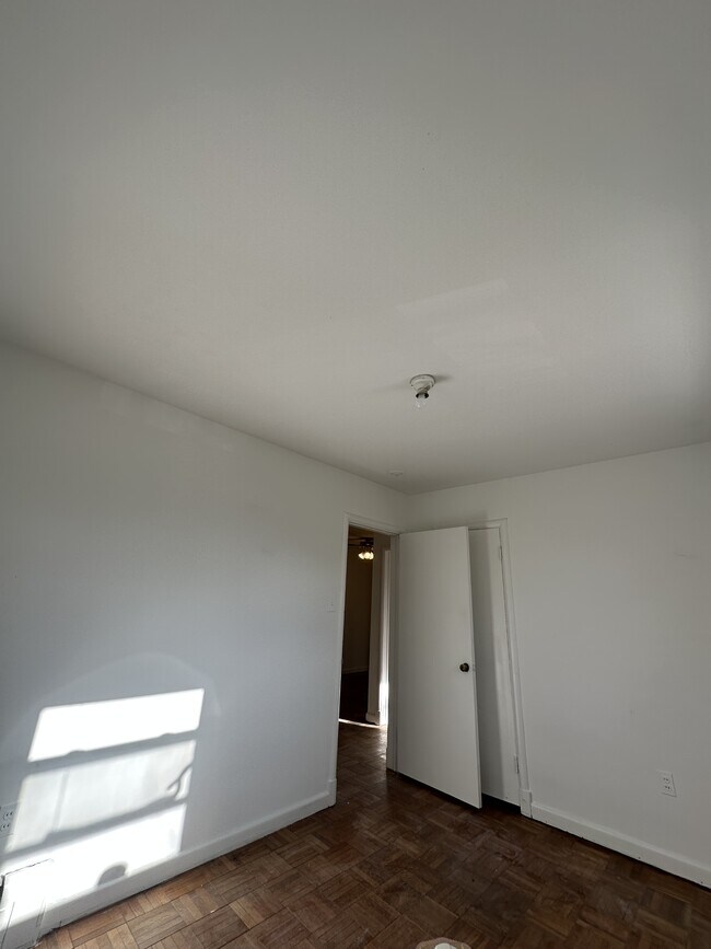 Building Photo - 704 Chaney Drive1