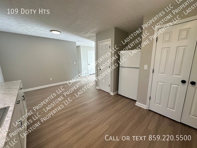 Building Photo - 109 Doty Hts