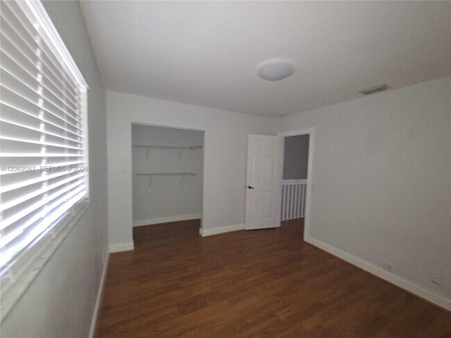 Building Photo - 12025 S Las Palmas Dr
