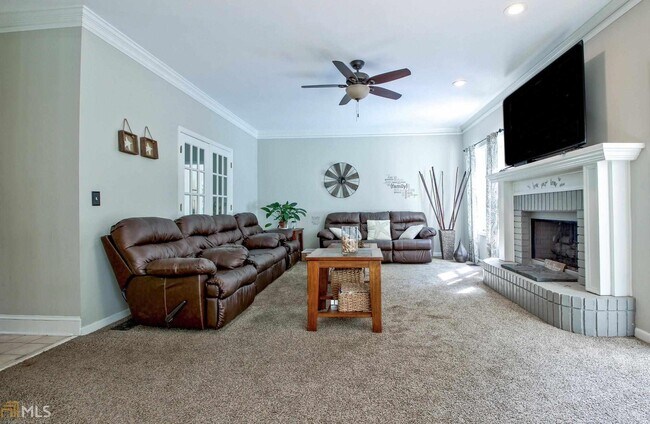 Building Photo - 208 Wysteria Ct