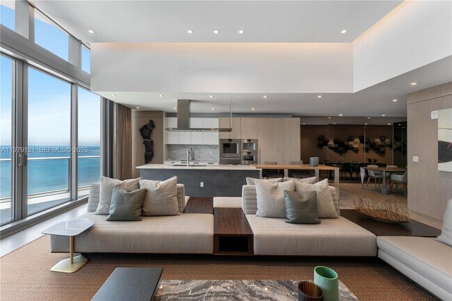 Building Photo - 15701 Collins Ave