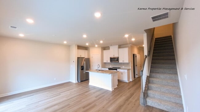 Building Photo - 3663 Backwater St