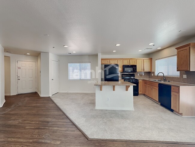 Building Photo - 5676 Orangeroot Ct