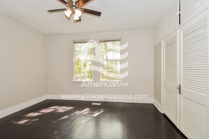 Building Photo - 4304 Windemere Ave