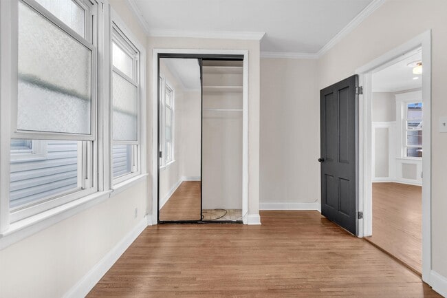 Building Photo - 1121 Avenue C