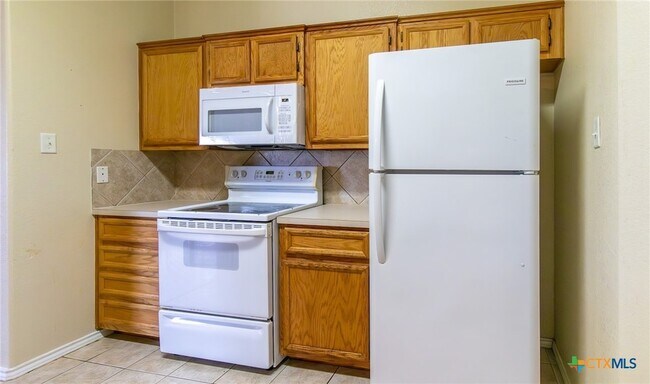 Building Photo - 5505 Gunnison Dr