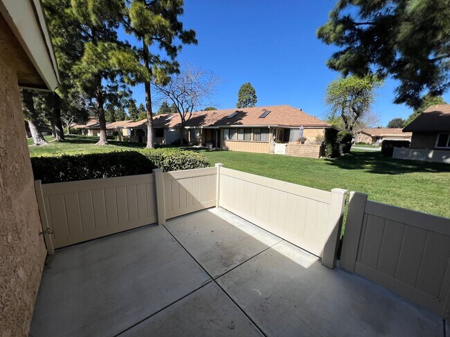 Building Photo - Beautiful Coronado II for Rent