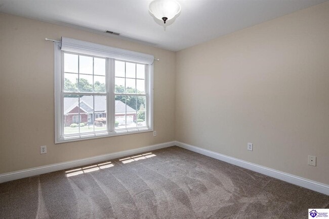 Building Photo - 120 Calumet Loop