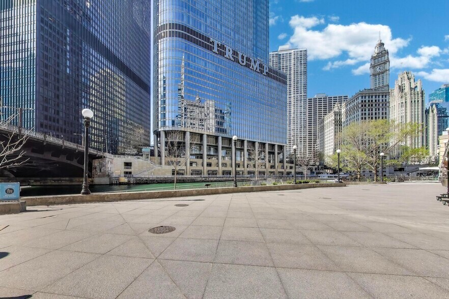 Building Photo - 401 N Wabash Ave