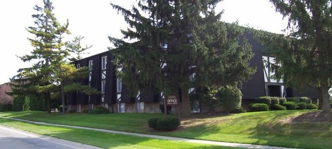 The Pine and Hampton Place - The Pines