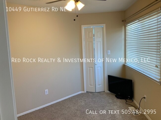 Building Photo - 10449 Gutierrez Rd NE