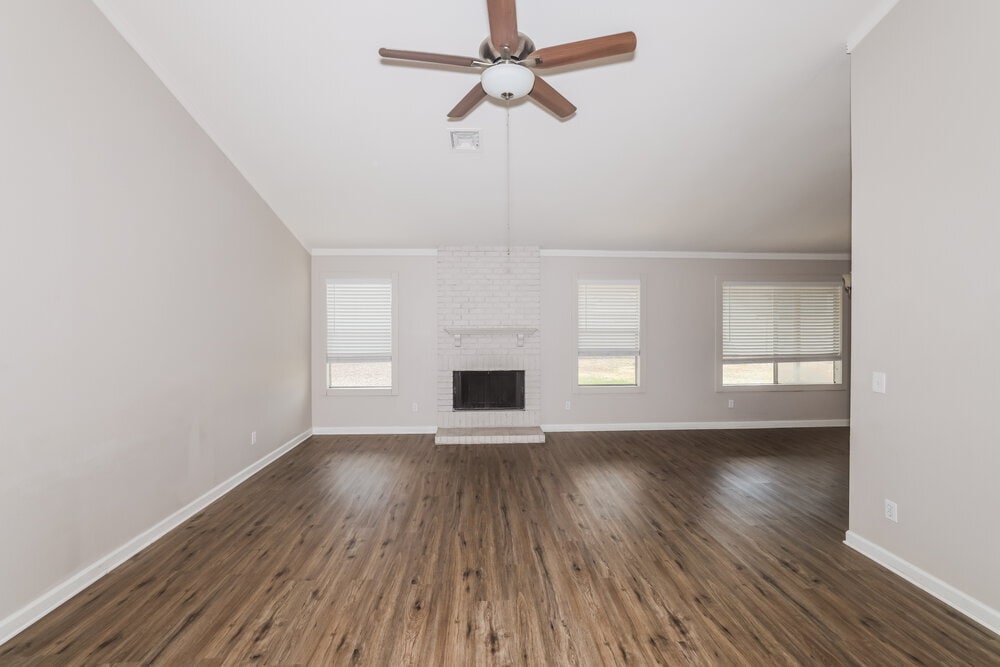 Building Photo - 6528 W Grandview Rd