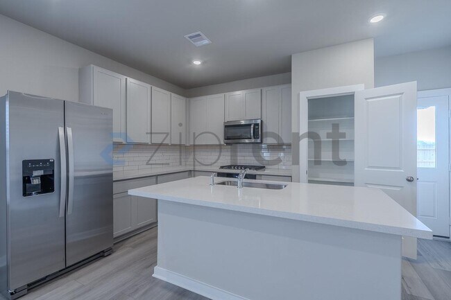 Building Photo - 13323 Prado Rdg Ln