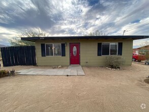 Building Photo - 2 Bedroom 1 Bathroom