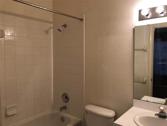 Building Photo - 2302 Lake Woodberry Cir