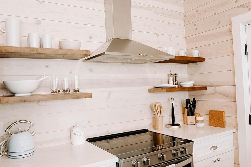 Building Photo - 2023 Loretta Parker Lane, Cottage A