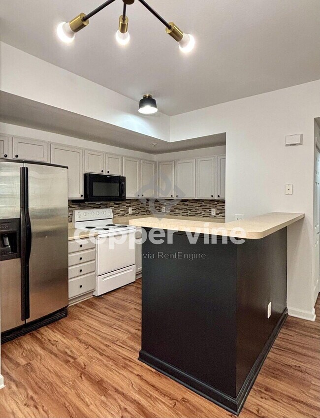 Building Photo - 14319 E Grand Dr
