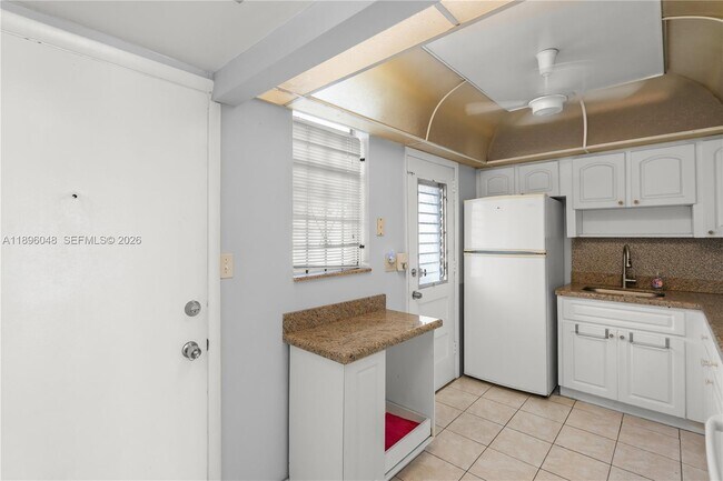 Building Photo - 3020 Marcos Dr