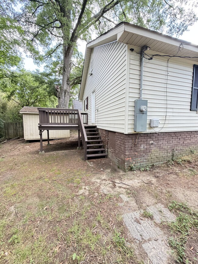 Building Photo - 801 Desoto Ave