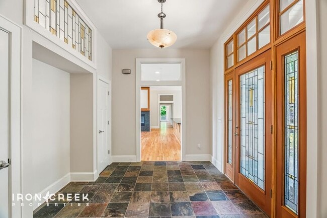 Building Photo - 51 Mountain Tea Ln