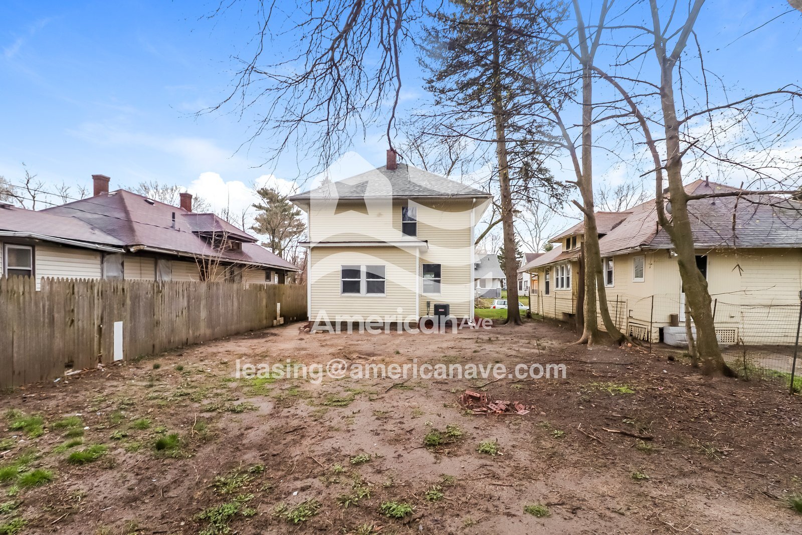 Building Photo - 829 E Dayton St