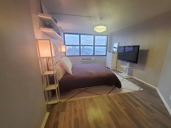 Building Photo - 7000 JFK Blvd E