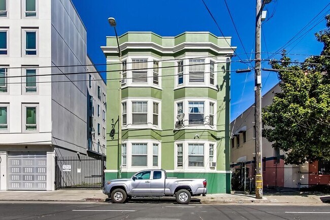 Building Photo - 666 17th St