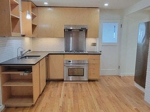 Building Photo - Updated 3-Bedroom Home with Spacious Yard in Broadview/Bitter Lake